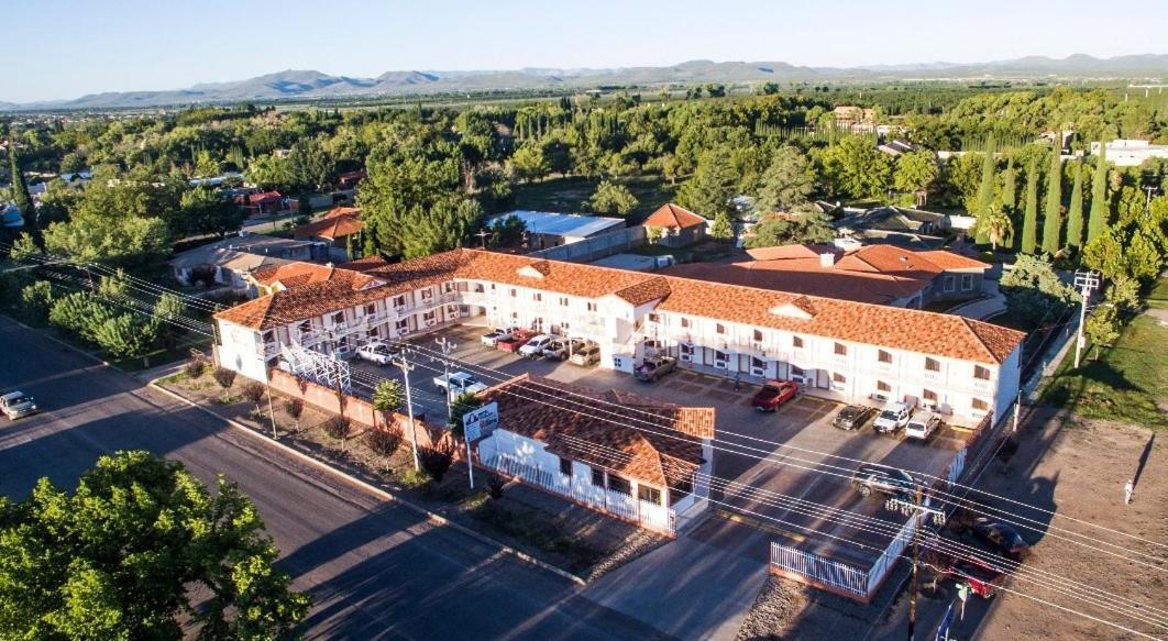 Hotel Dublan Inn Nuevo Casas Grandes Exterior foto